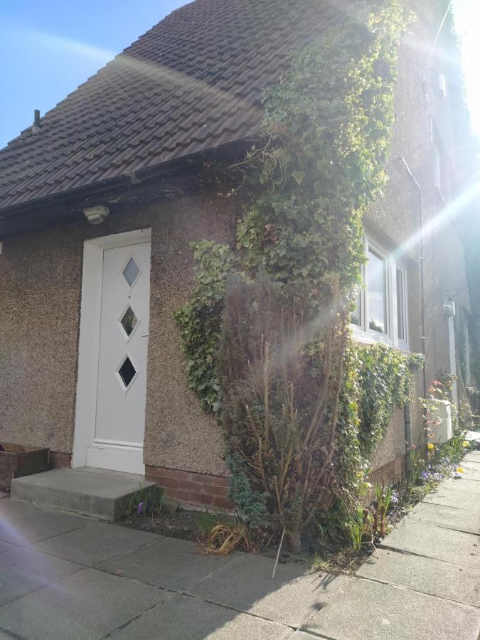 Ferienwohnung Self Catering Studio Flat Edinburgh Exterior foto